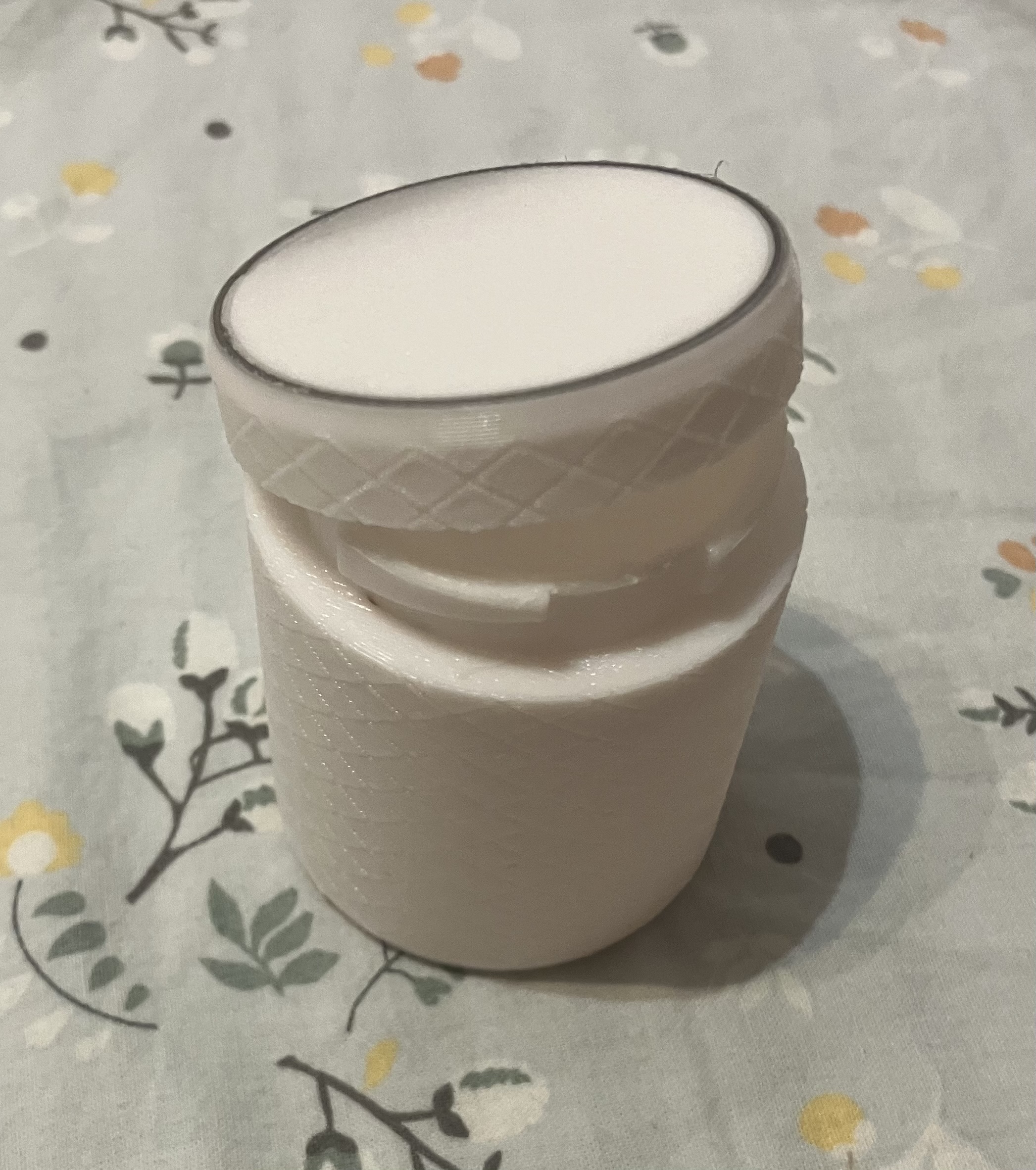 272 - Pot et bouchon